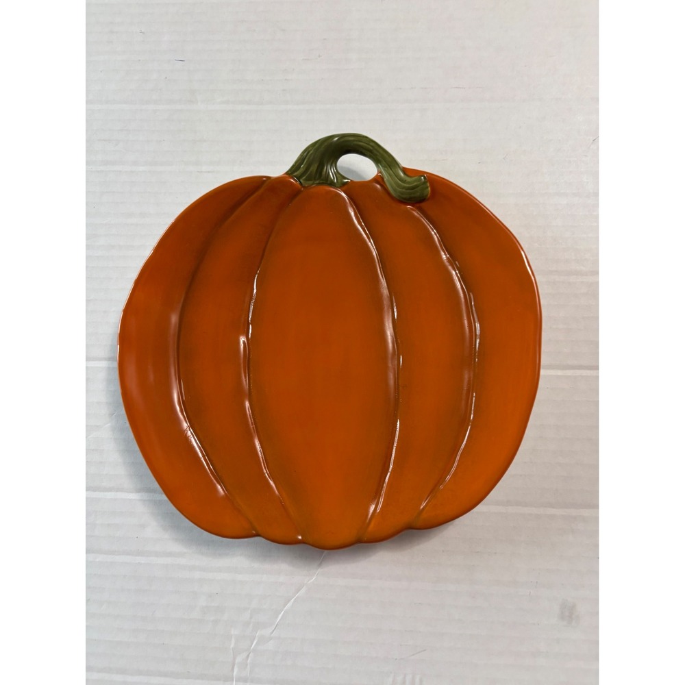 Pier 1  Pumpkin Hand Painted Dolomite plates Fall Halloween Thanksgiving 9.5"